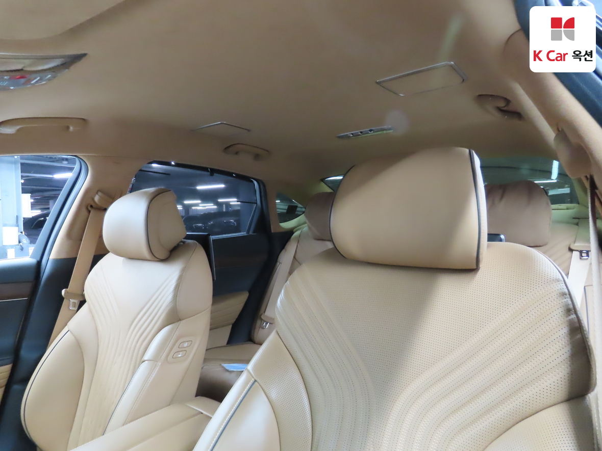 Genesis G80 2023 - Image 18