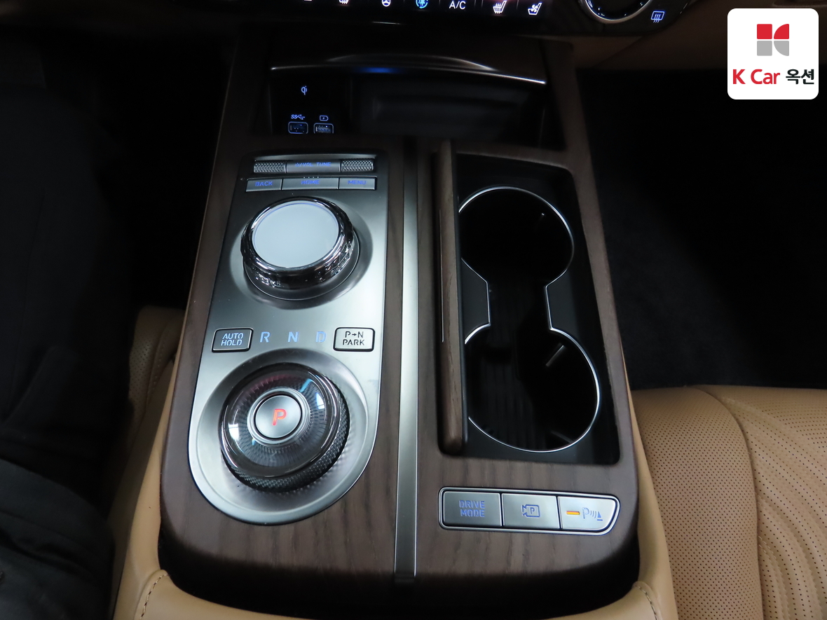 Genesis G80 2023 - Image 15