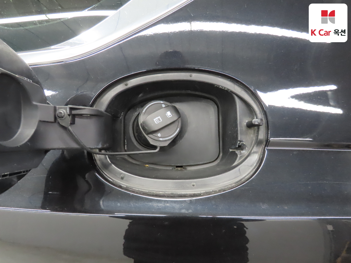 Genesis G80 2023 - Image 25