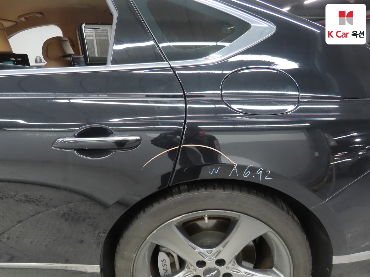 Genesis G80 2023 - Image 39