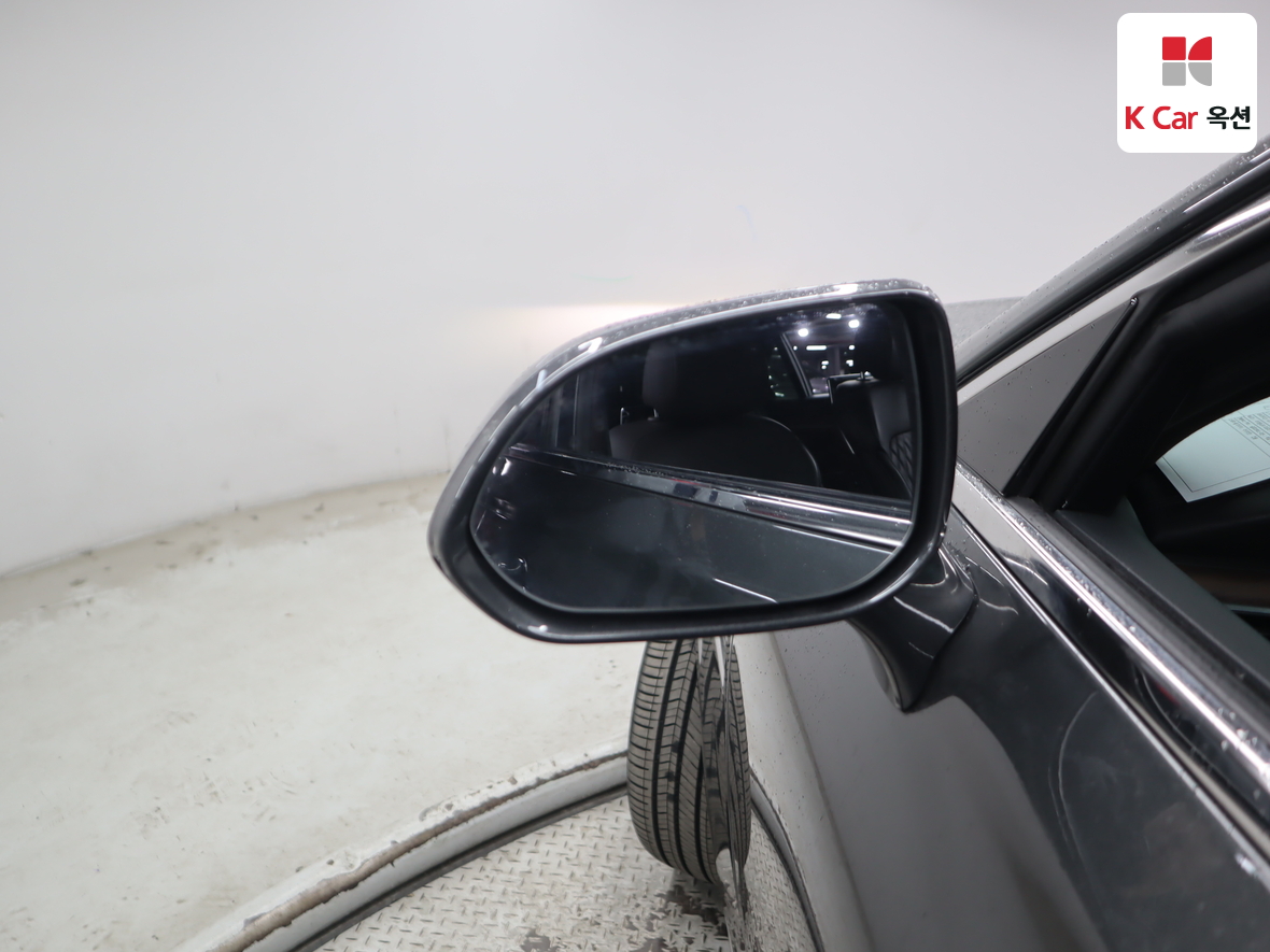 Genesis G90 2021 - Image 22