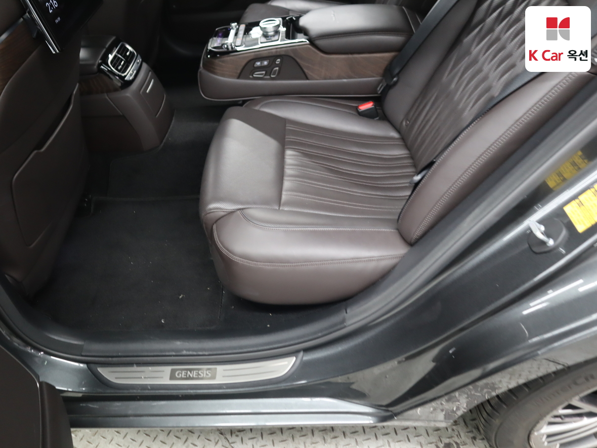 Genesis G90 2021 - Image 24