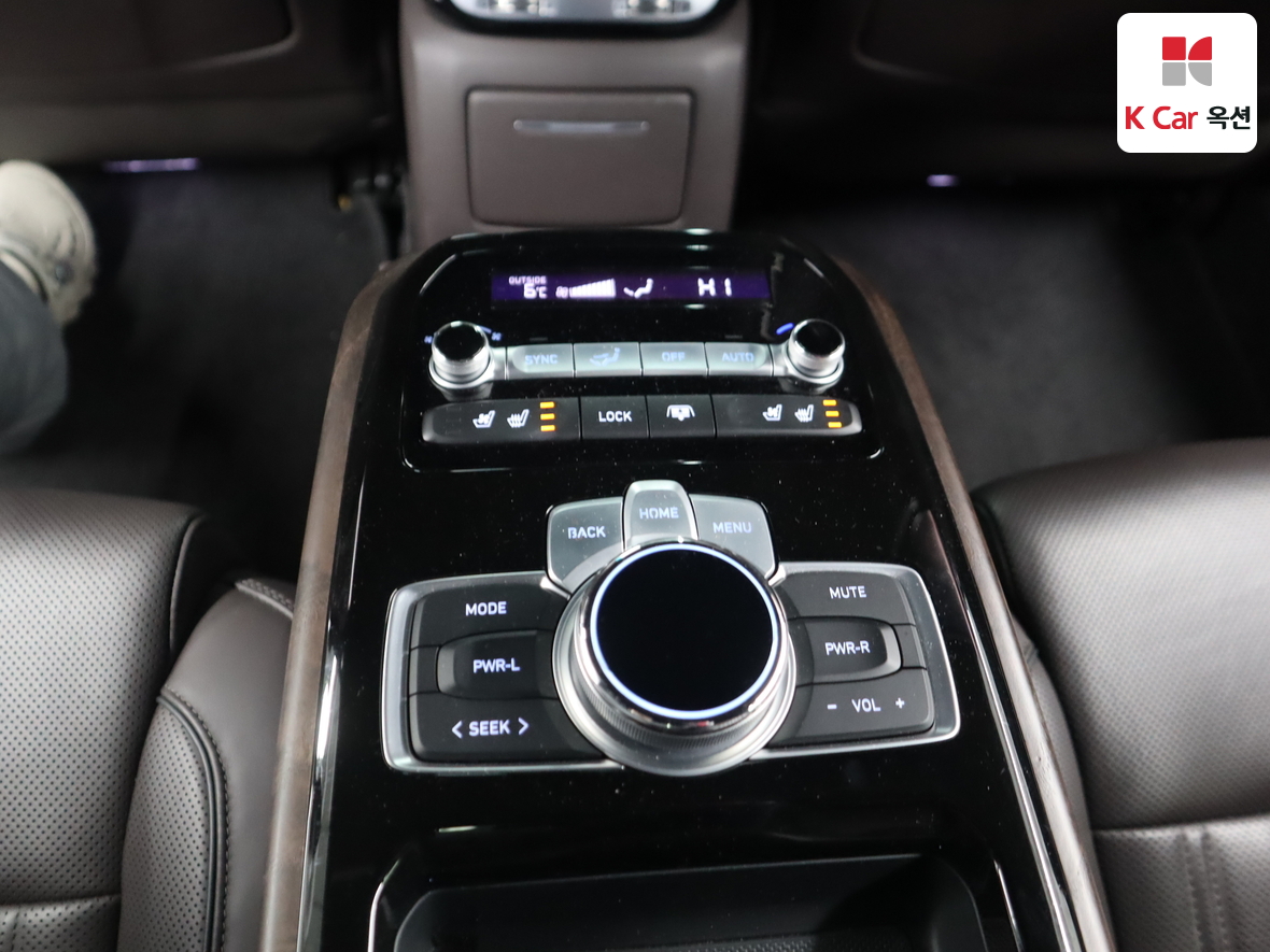 Genesis G90 2021 - Image 26