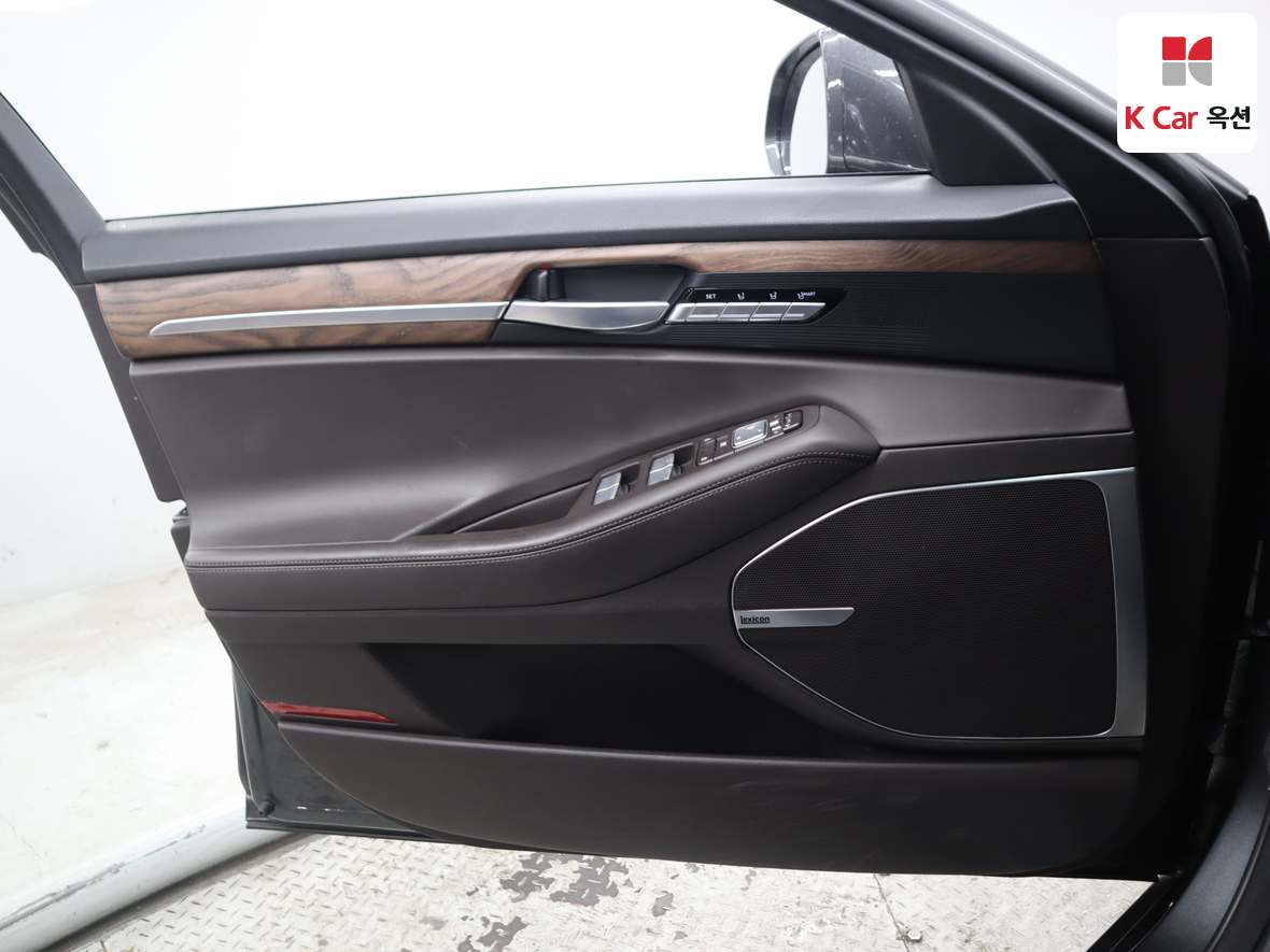 Genesis G90 2021 - Image 8