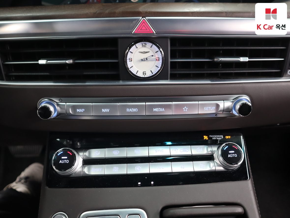 Genesis G90 2021 - Image 15