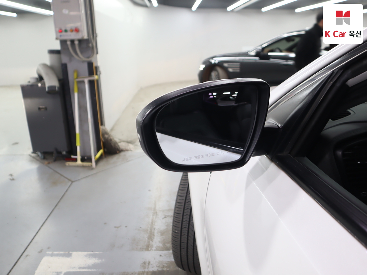 Kia K5 2011 - Image 23