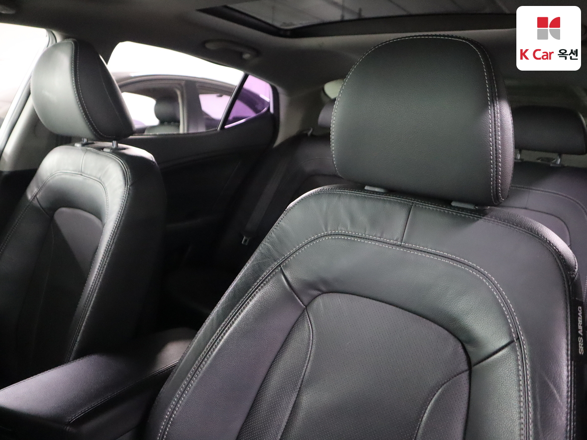 Kia K5 2011 - Image 19