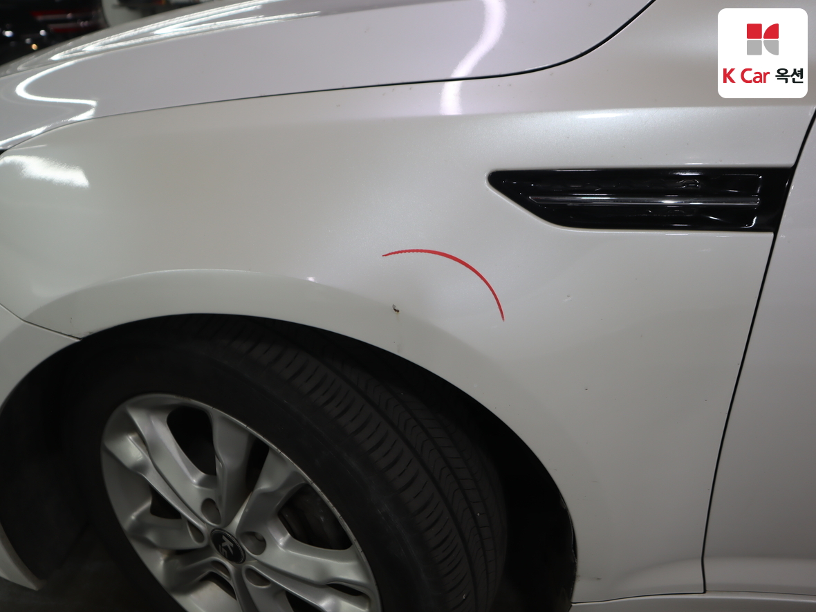 Kia K5 2011 - Image 39