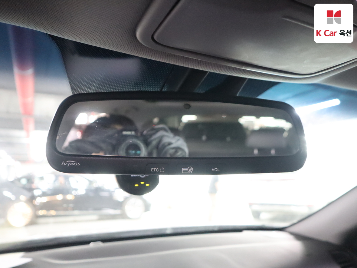 Kia K5 2011 - Image 13