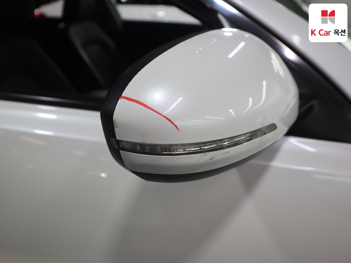 Kia K5 2011 - Image 37