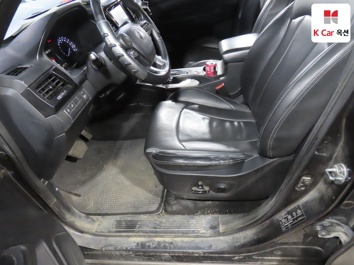 KG Mobility Rexton Sports Khan 2020 - Image 18