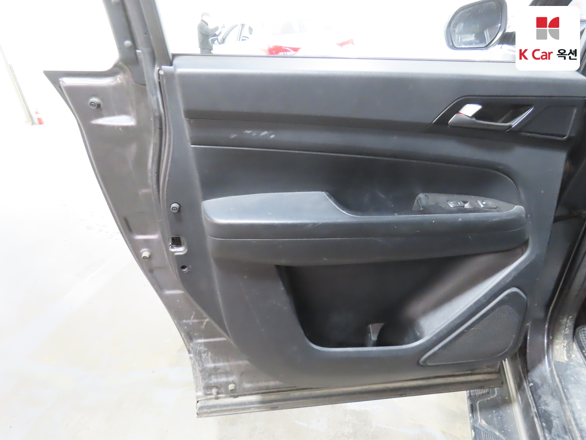 KG Mobility Rexton Sports Khan 2020 - Image 22