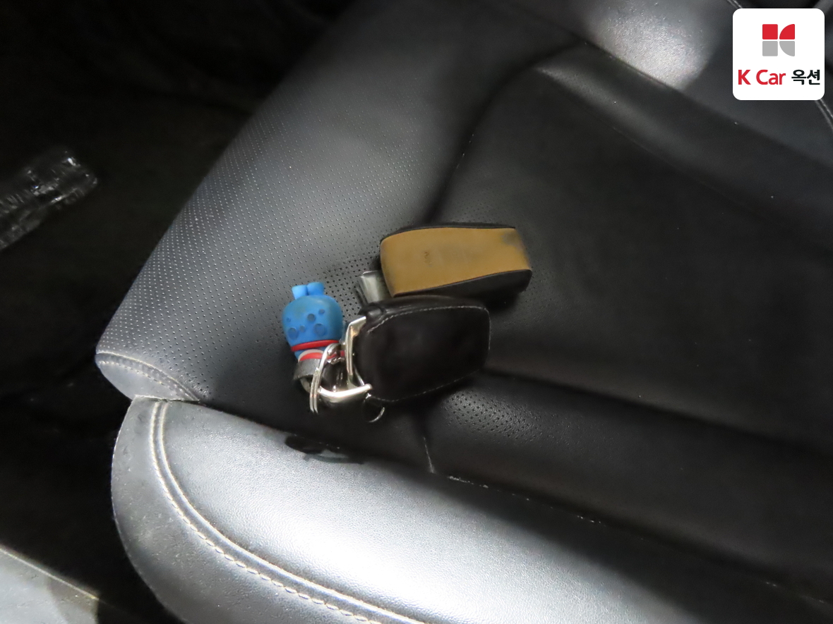 KG Mobility Rexton Sports Khan 2020 - Image 17