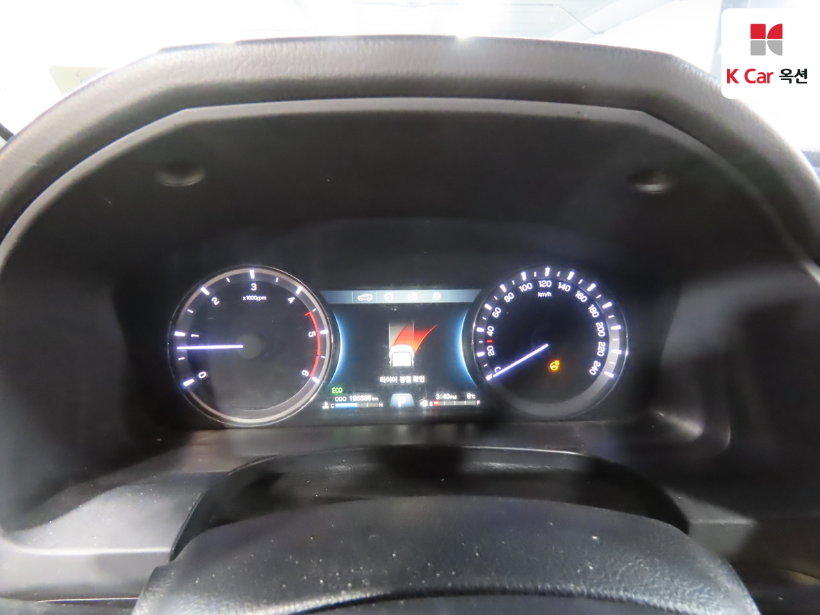 KG Mobility Rexton Sports Khan 2020 - Image 5