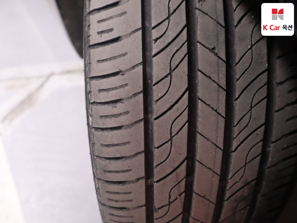 Hyundai Genesis 2015 - Image 33