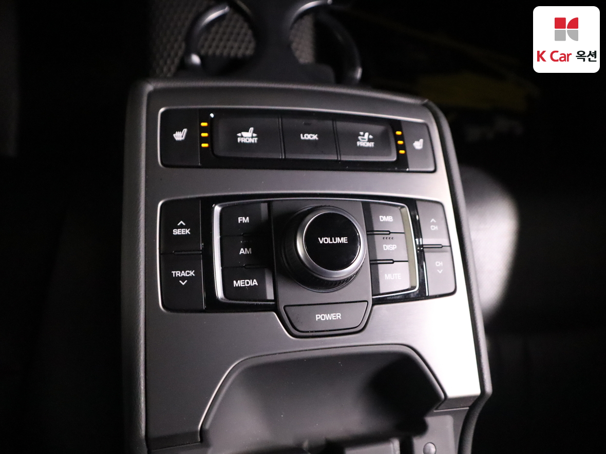 Hyundai Genesis 2015 - Image 25