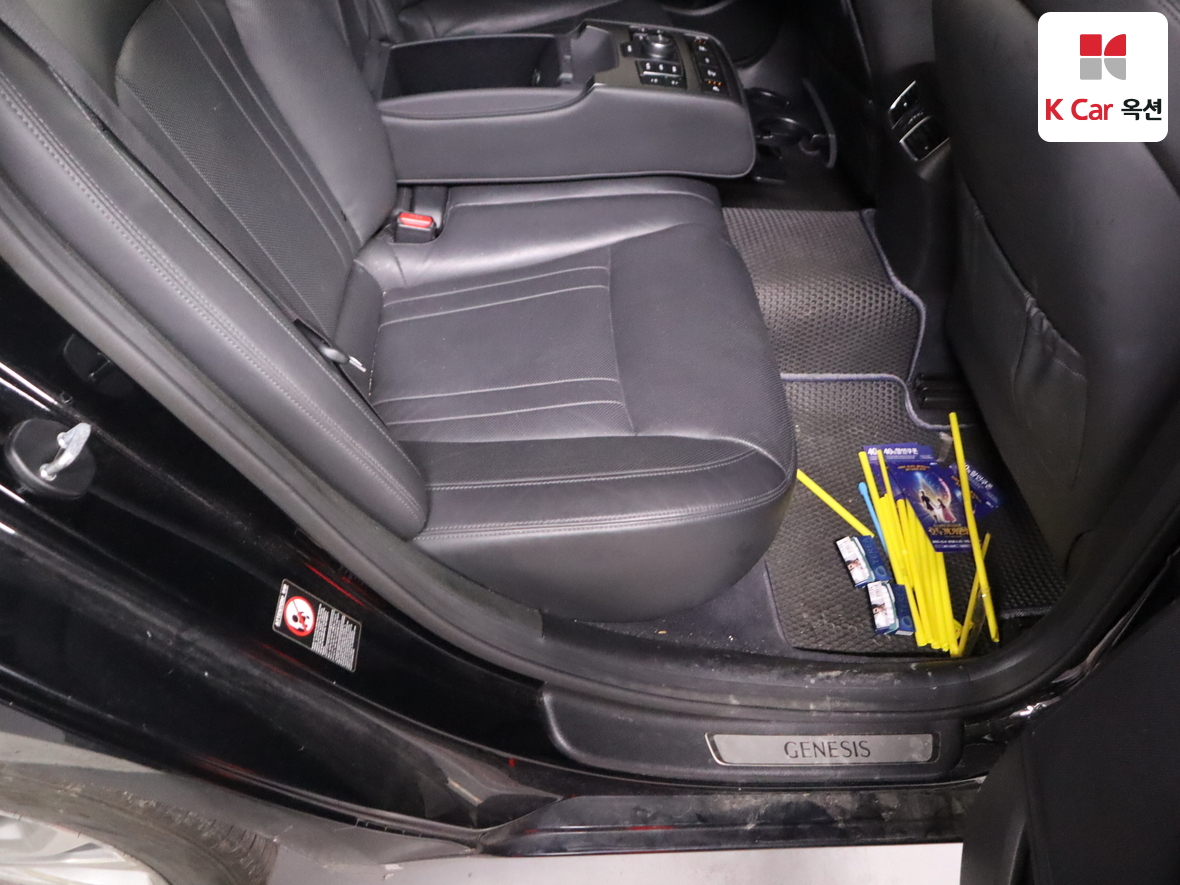 Hyundai Genesis 2015 - Image 29