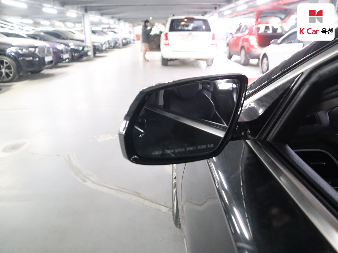 Hyundai Genesis 2015 - Image 22