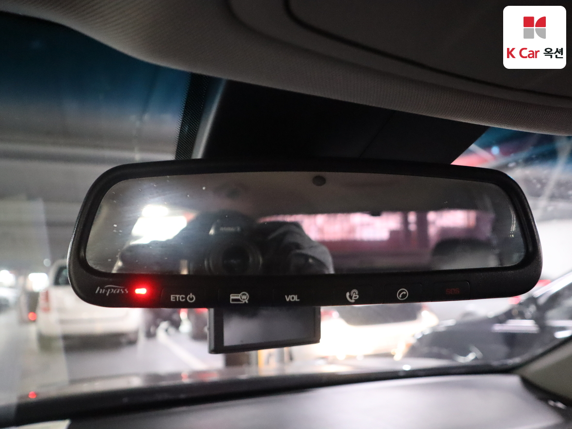 Hyundai Genesis 2015 - Image 13