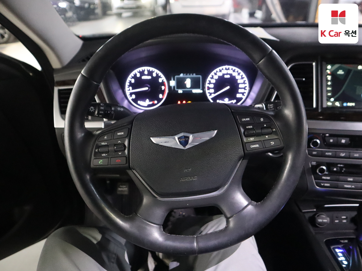 Hyundai Genesis 2015 - Image 10