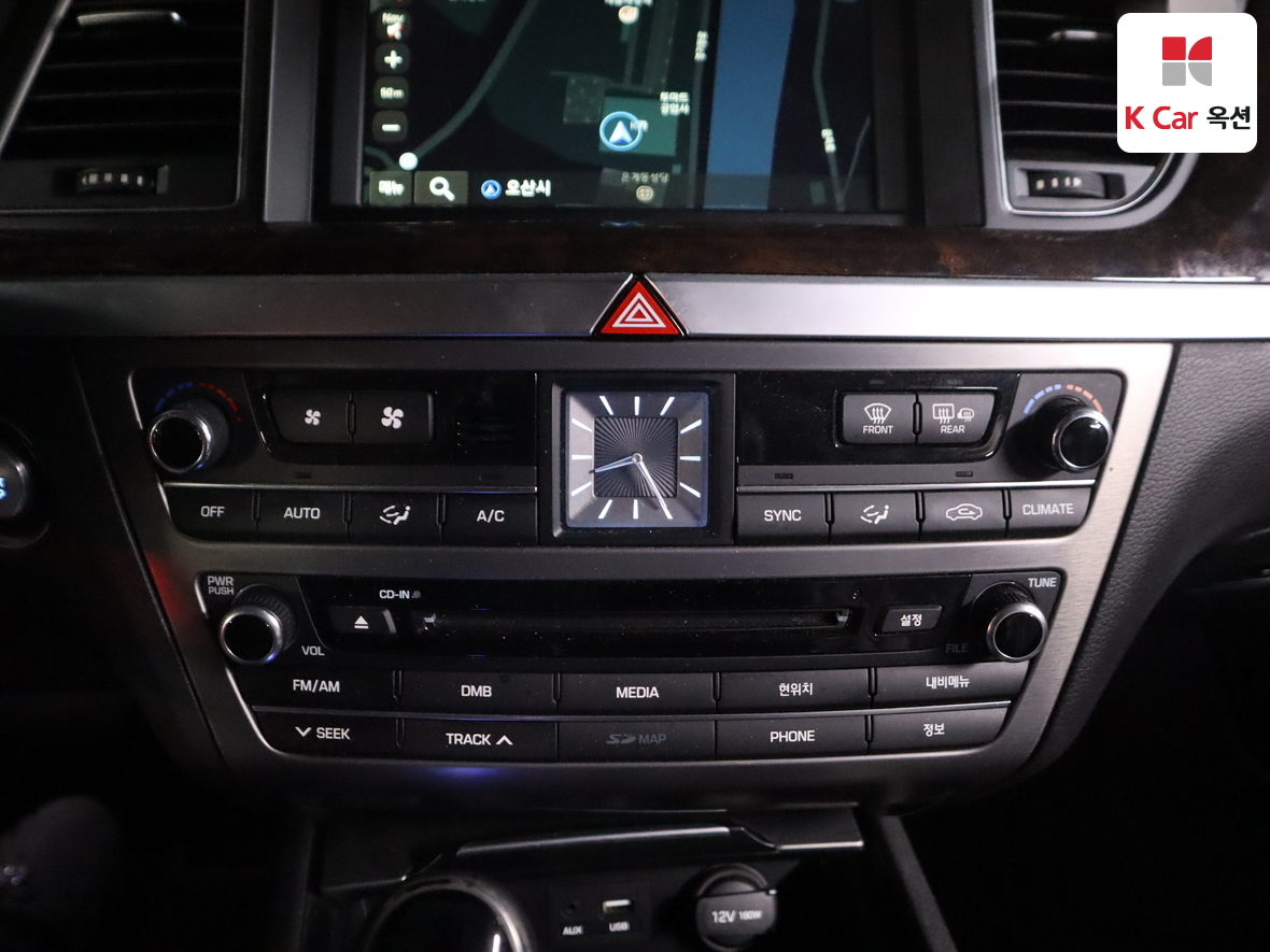 Hyundai Genesis 2015 - Image 15