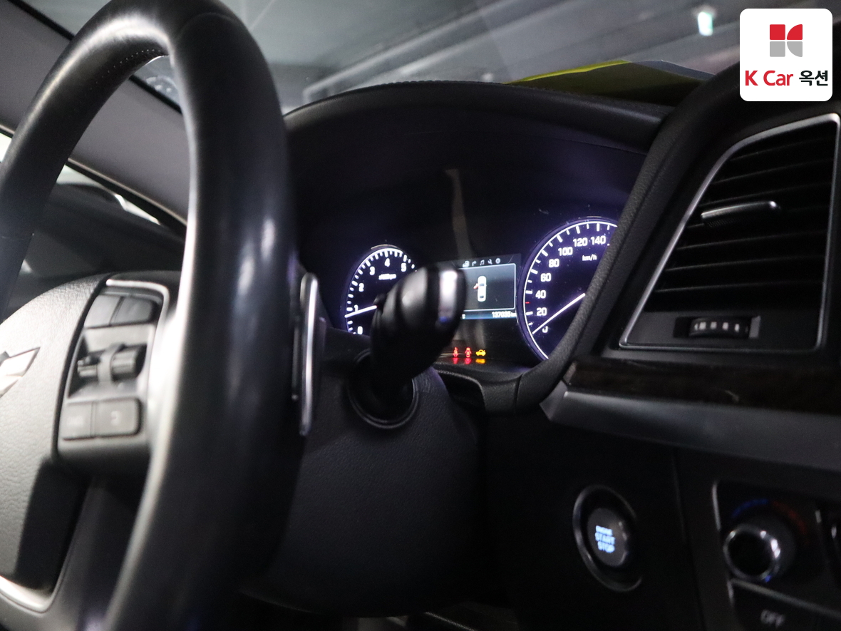 Hyundai Genesis 2015 - Image 11