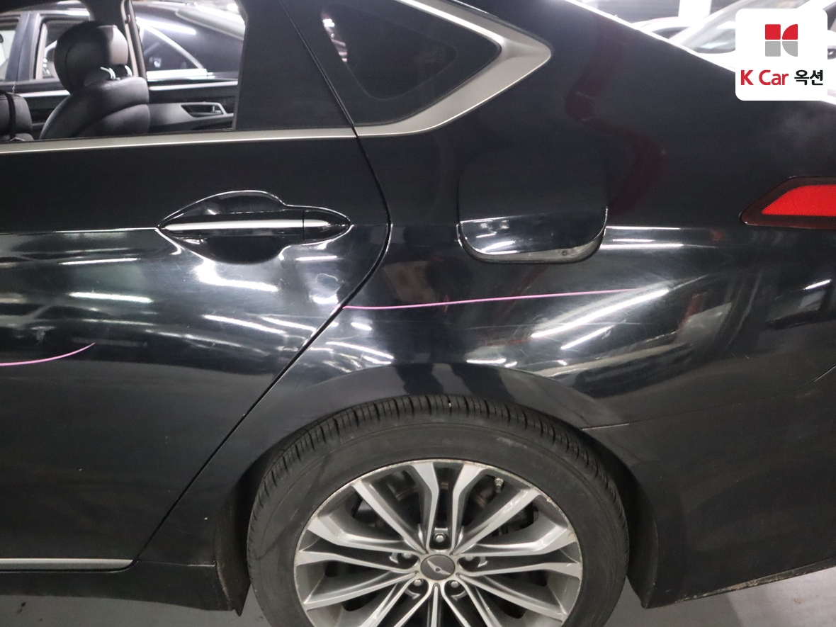 Hyundai Genesis 2015 - Image 41