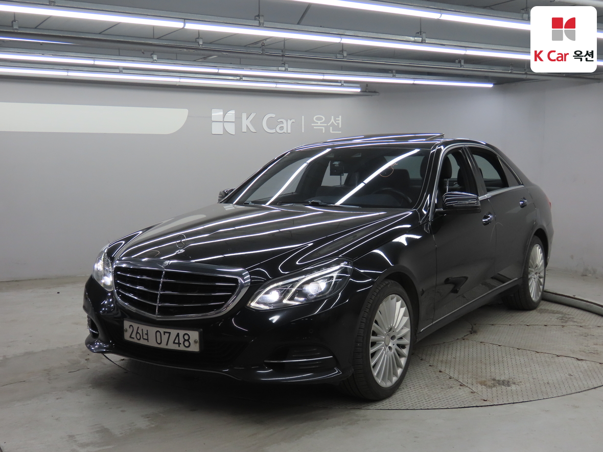 메르세데스-벤츠 E-클래스 2016 - 이미지 1
