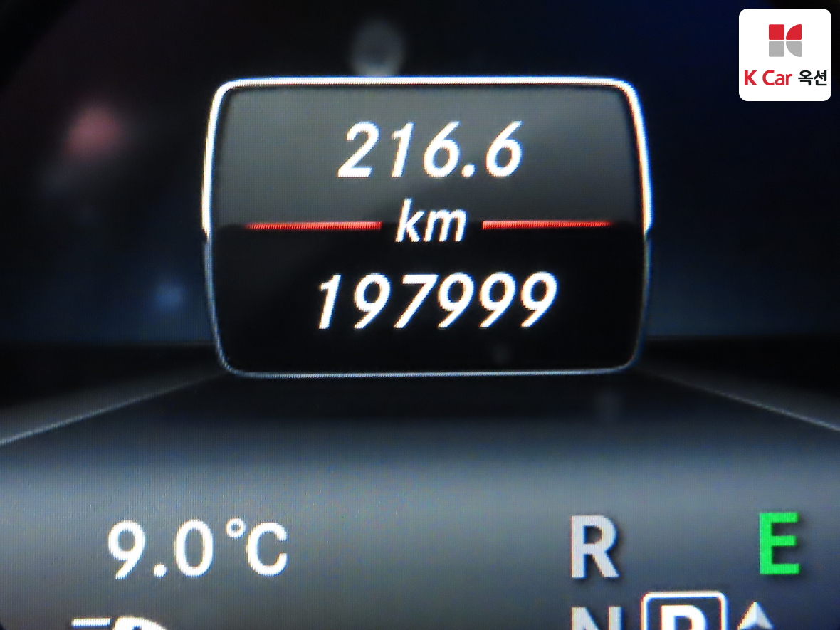 메르세데스-벤츠 E-클래스 2016 - 이미지 4