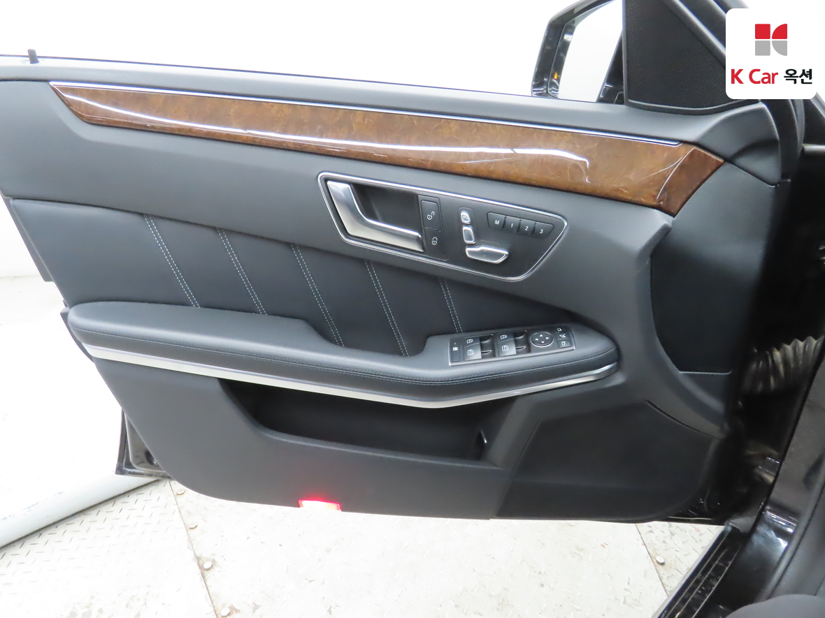 메르세데스-벤츠 E-클래스 2016 - 이미지 8