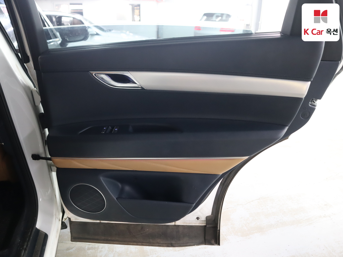 제네시스 GV80 - 32