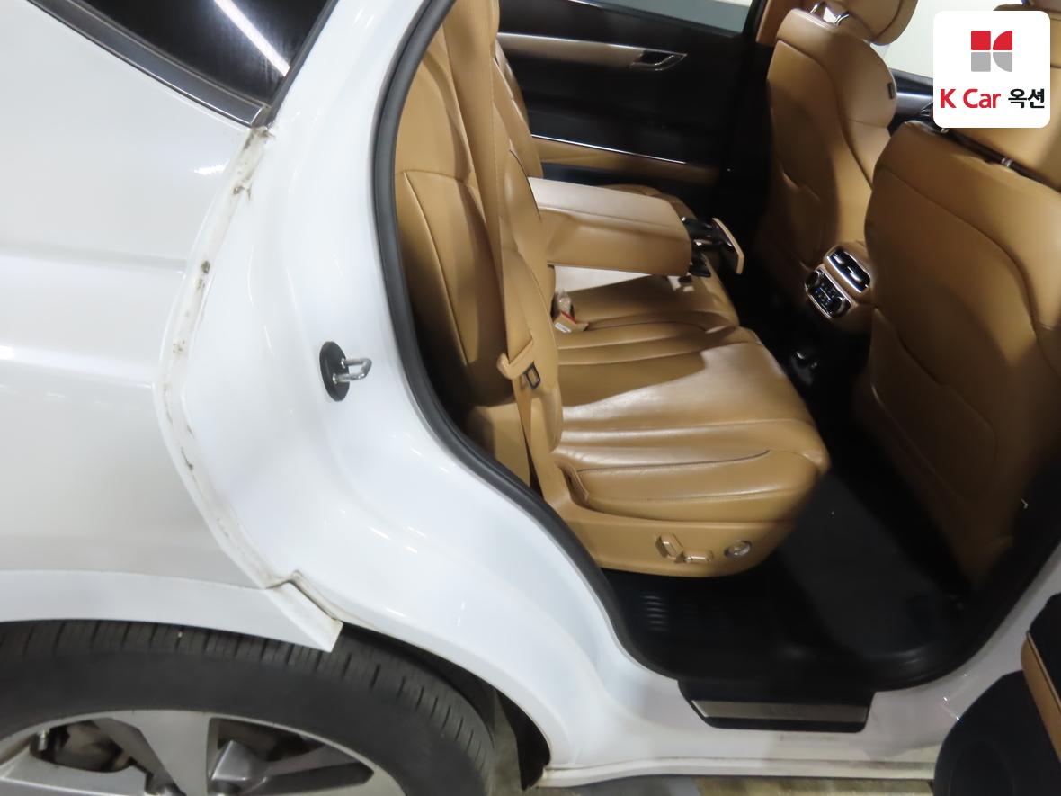 جينيسيس GV80 2021 - صورة 30