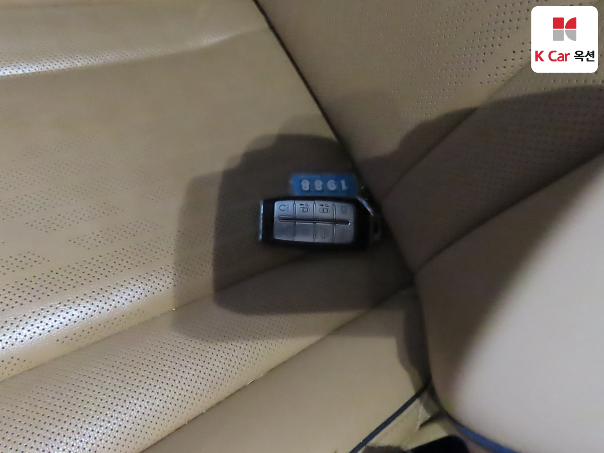 جينيسيس GV80 2021 - صورة 17