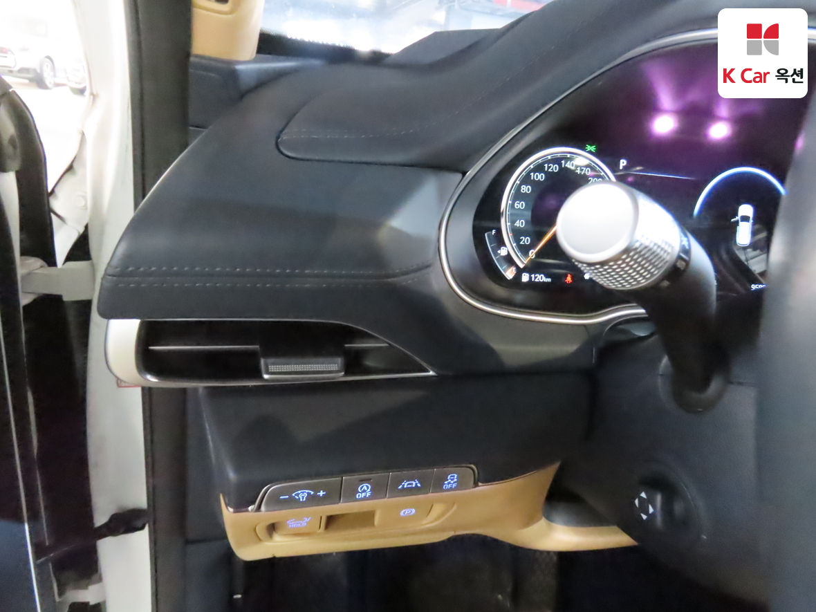 جينيسيس GV80 2021 - صورة 9