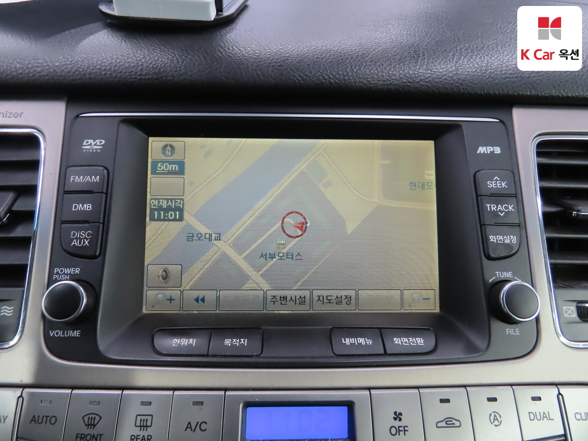 Hyundai Genesis 2009 - Image 14