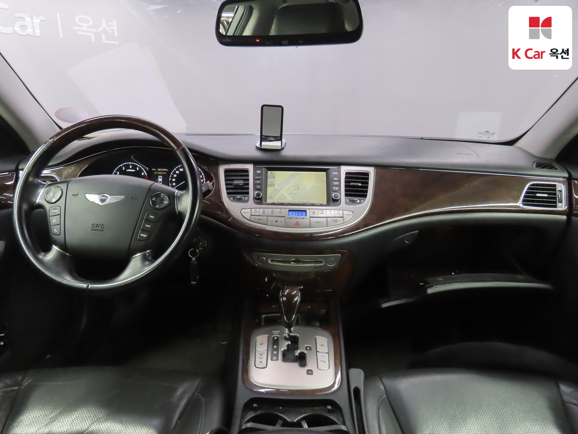 Hyundai Genesis 2009 - Image 3