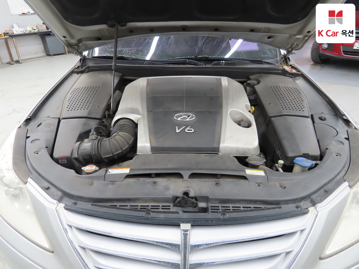 Hyundai Genesis 2009 - Image 33