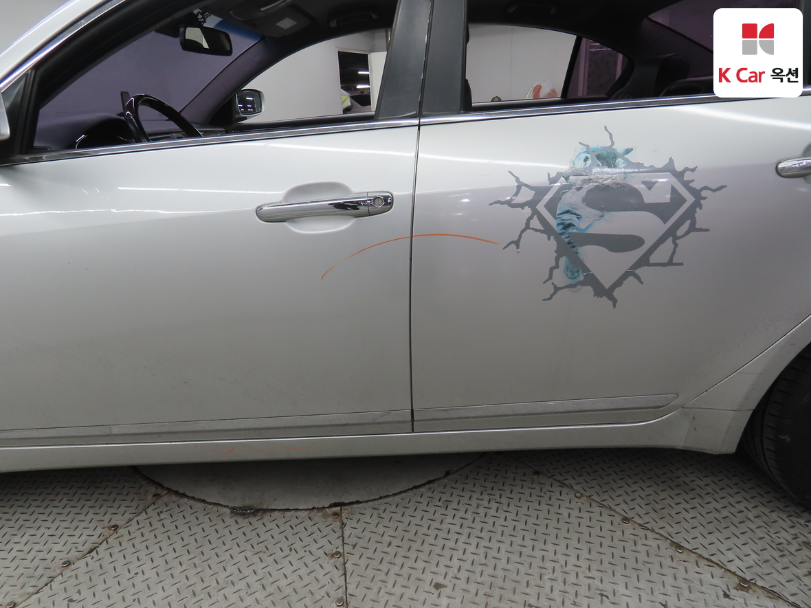 Hyundai Genesis 2009 - Image 37