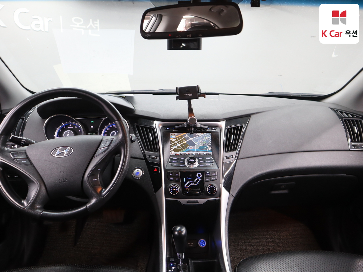 Hyundai Sonata 2010 - Image 3