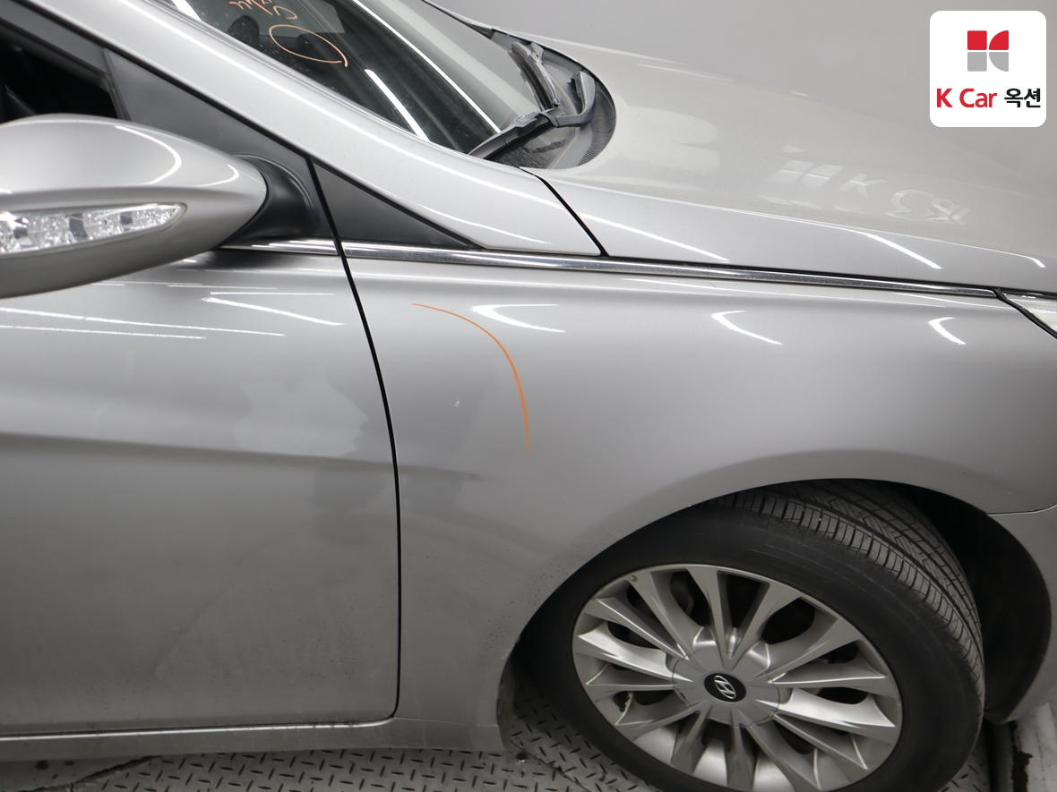 Hyundai Sonata 2010 - Image 42