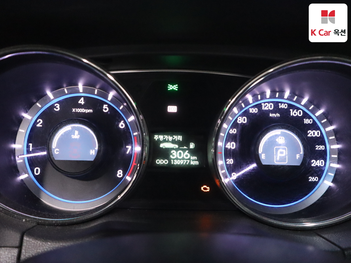 Hyundai Sonata 2010 - Image 5