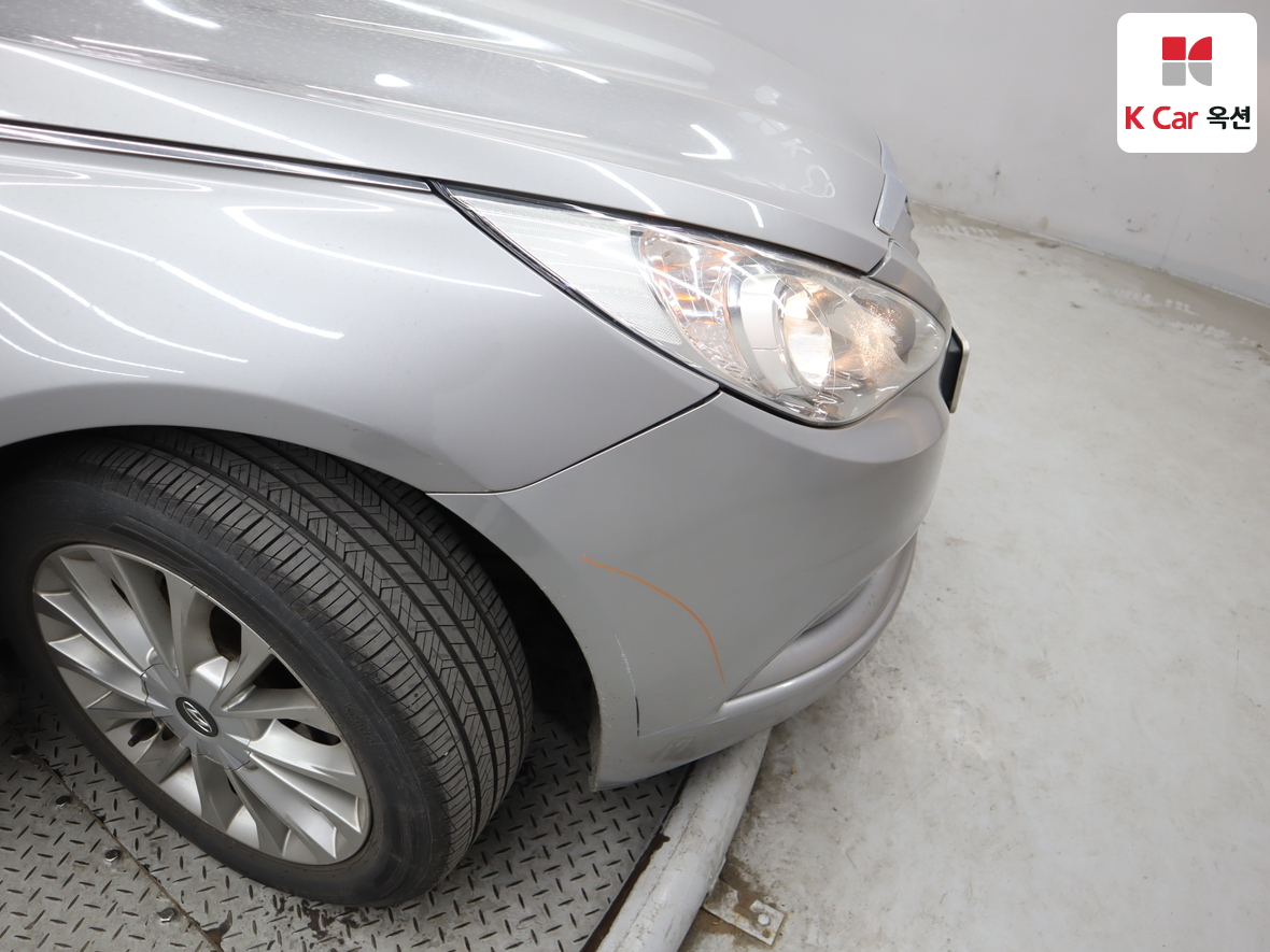 Hyundai Sonata 2010 - Image 43