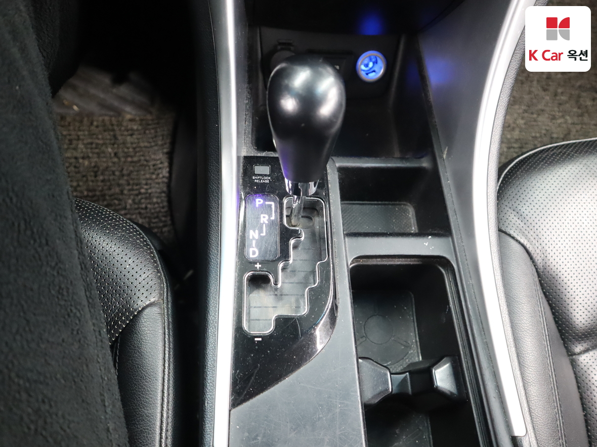 Hyundai Sonata 2010 - Image 16