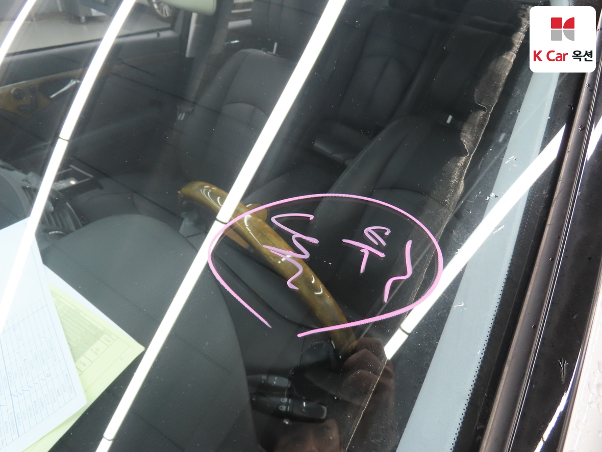 Mercedes-Benz E-Class 2008 - Image 37