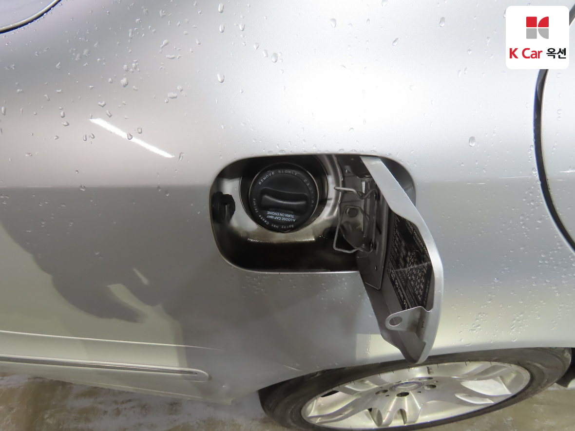 Mercedes-Benz E-Class 2008 - Image 25