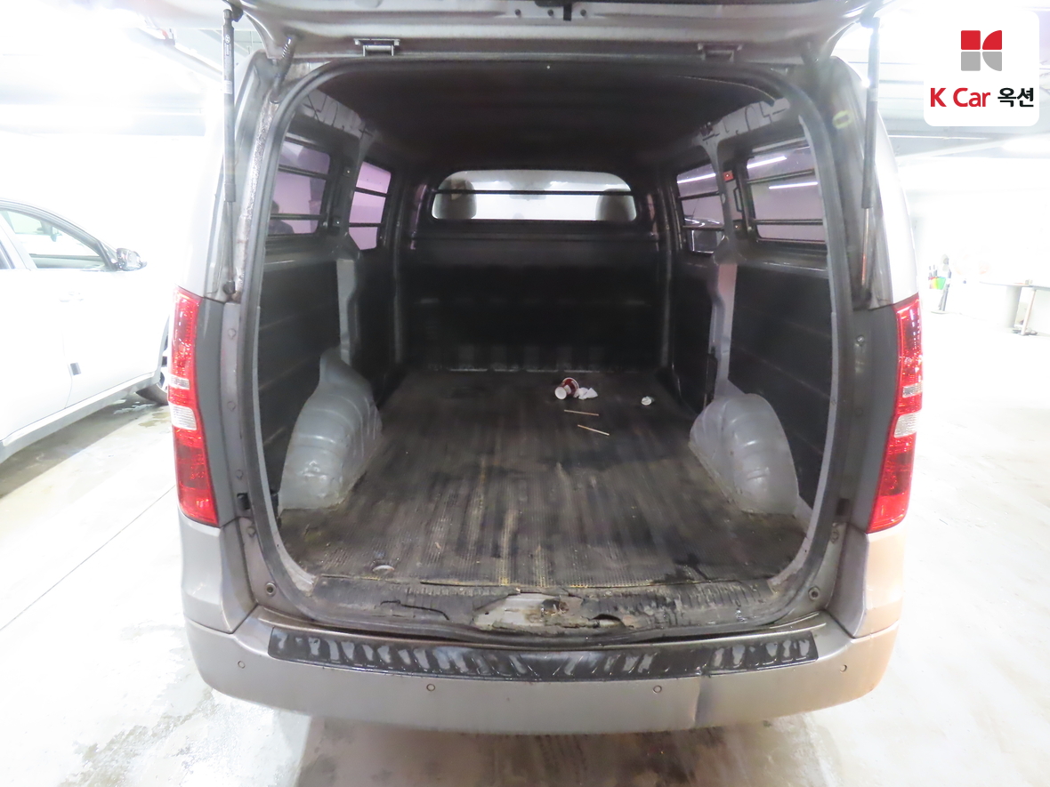 Hyundai Grand Starex 2019 - Image 24