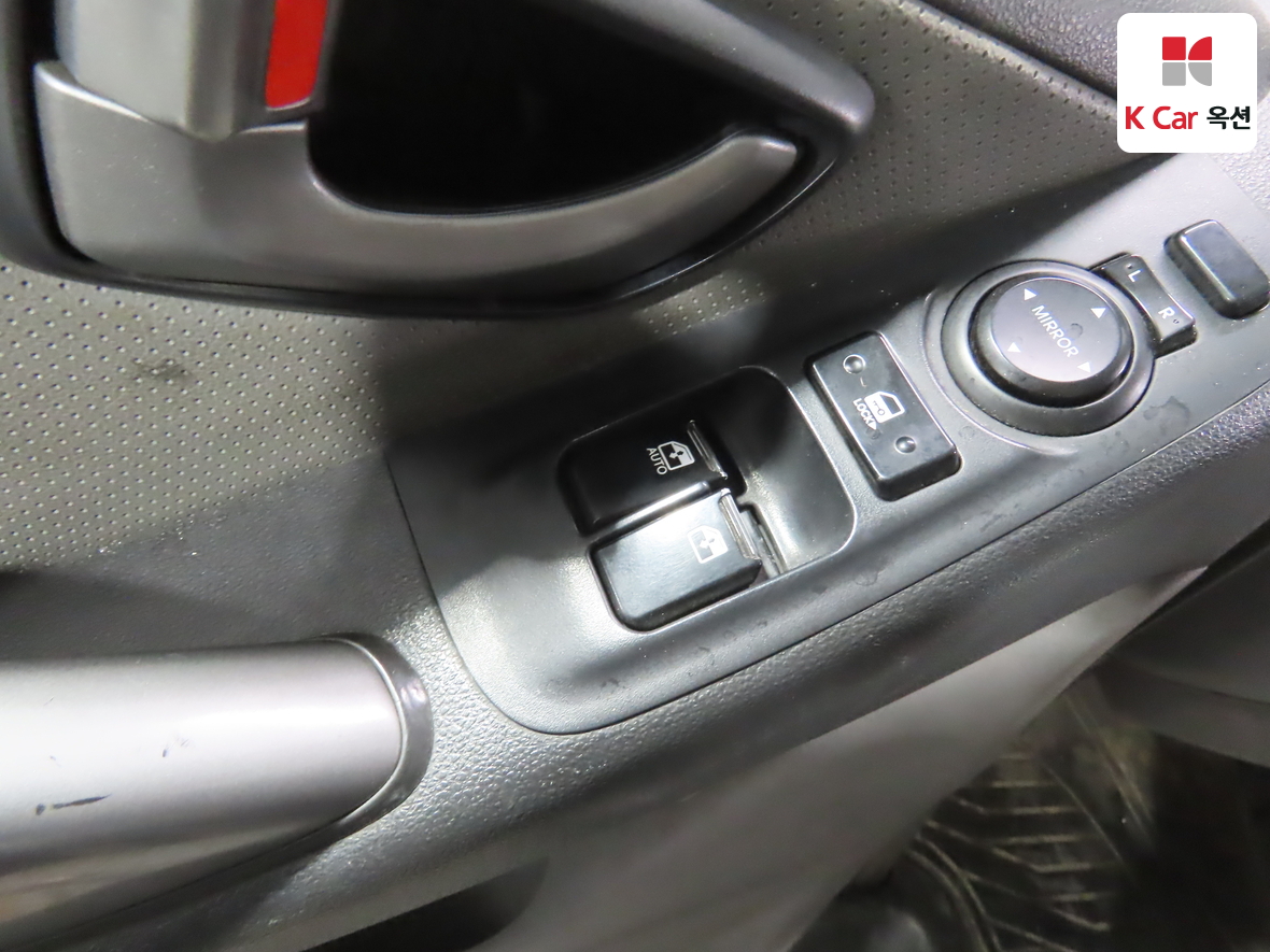 Hyundai Grand Starex 2019 - Image 20