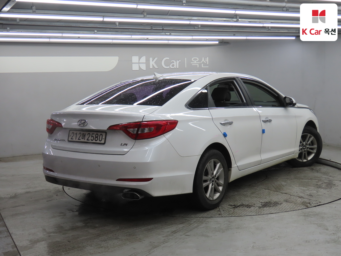 Hyundai Sonata 2016 - Image 2