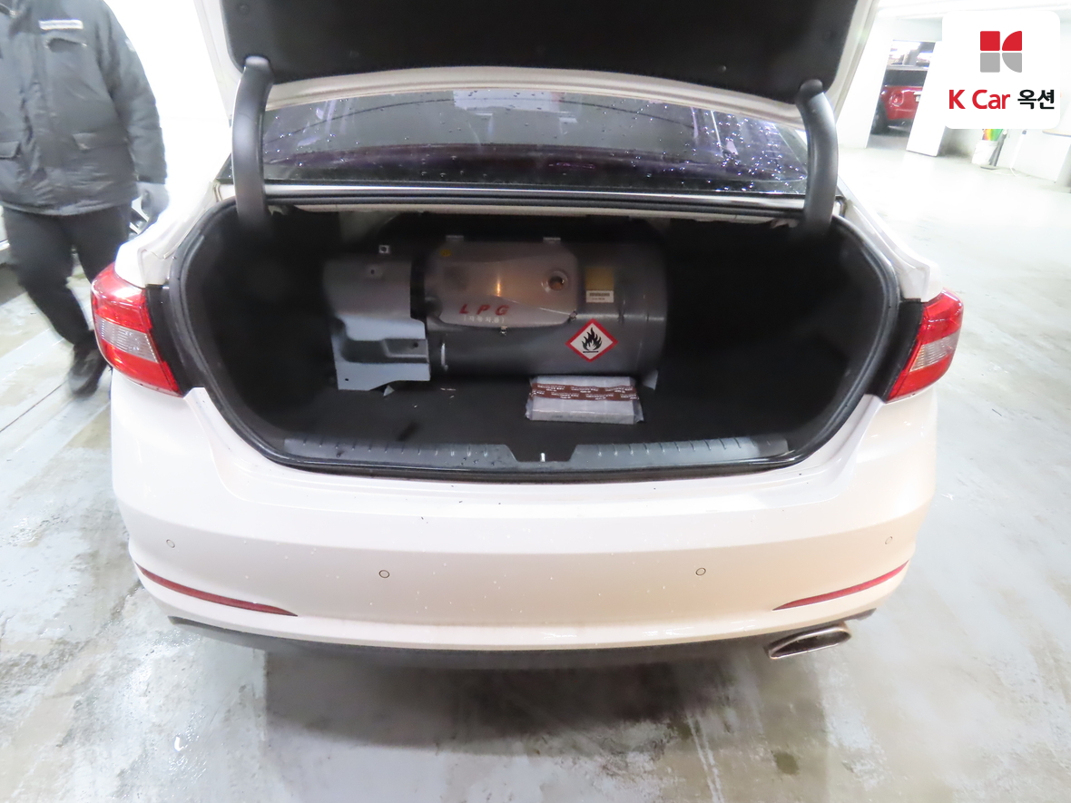 Hyundai Sonata 2016 - Image 24