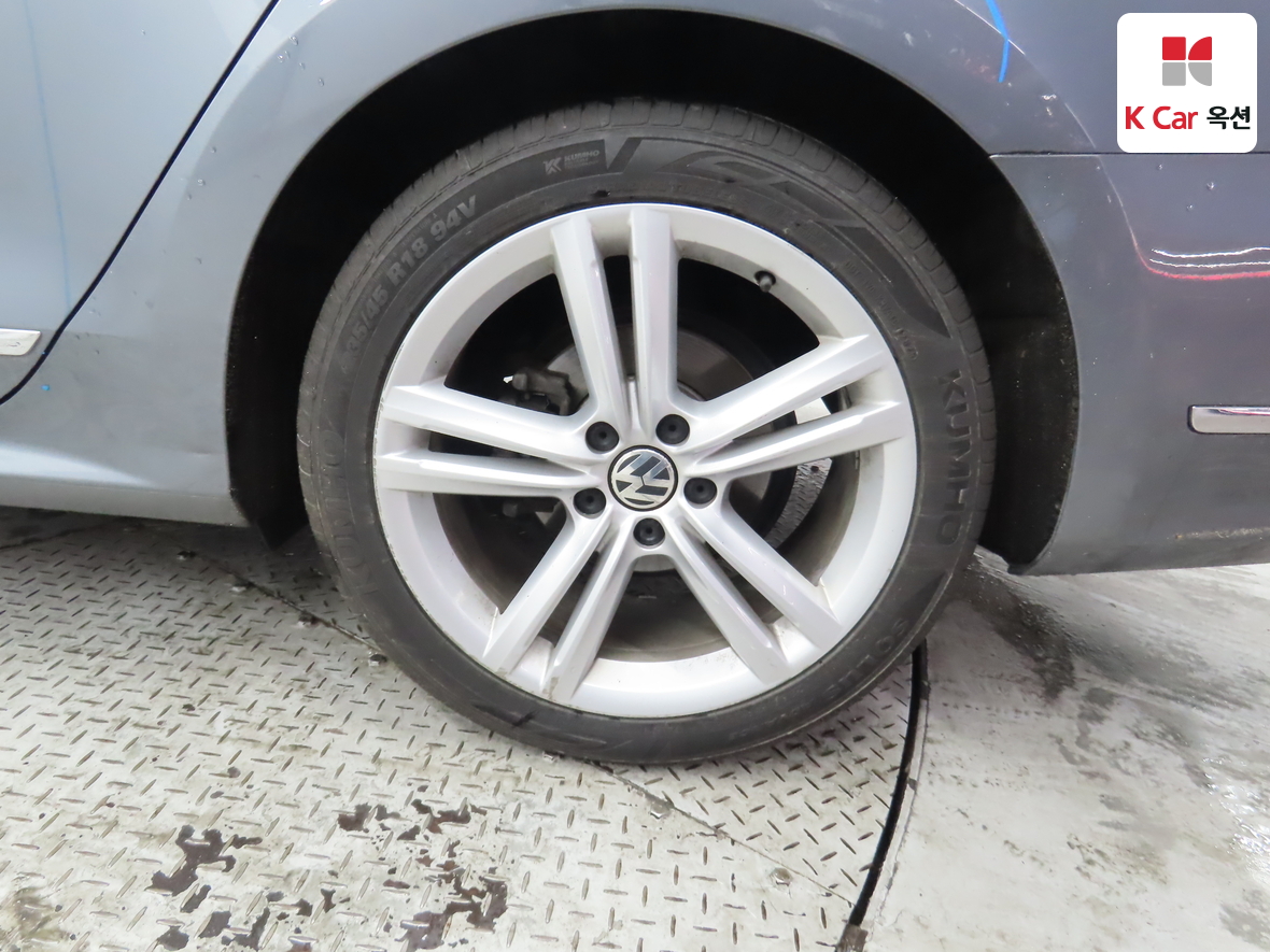 Volkswagen Passat 2013 - Image 46